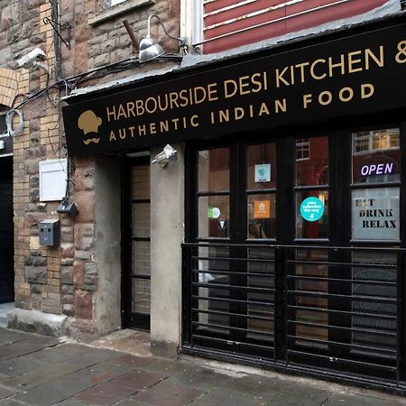Harbourside Hostel Bristol Exterior photo